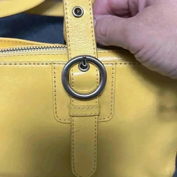 Preston & York handbag, pre-loved, beautiful yellow color, excellent condition. - Picture 5 of 11